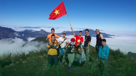 Dịch vụ leo núi mạo hiểm